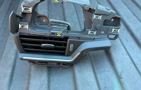 Audi A4 S4 B9 8W Dashboard side air vent grill/cover trim 8W2820902 8W2820902C 1134800001