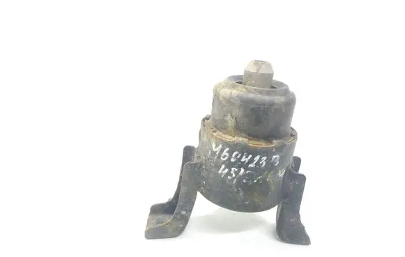 Mazda 6 Engine mount bracket
