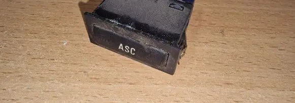 Traction control (ASR) switch