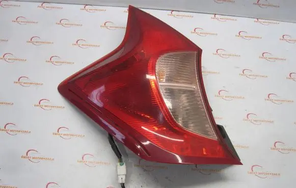 Nissan Note (E12) Rear/tail lights L90040289