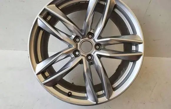 Audi TT TTS RS Mk3 8S R19 alloy rim 8S0601025Q