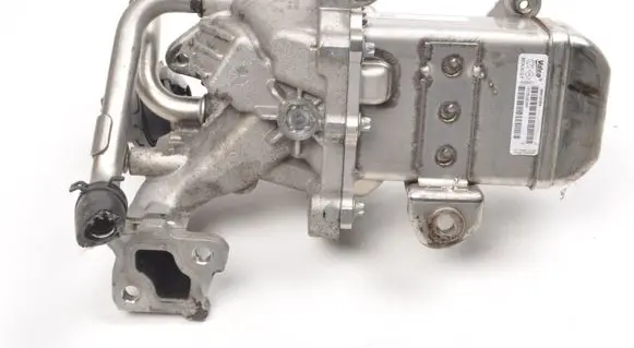 Renault Master III EGR valve cooler 147353806R