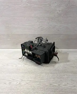 BMW Z3 E36 Fuse module 8353221 962034