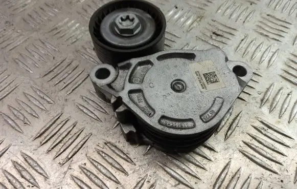 BMW X1 F48 F49 Generator/alternator belt tensioner 8479475