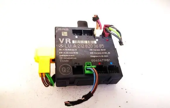 Mercedes-Benz C AMG W204 Door control unit/module a2128203685