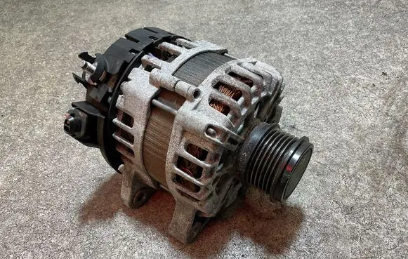 Ford Focus Generator/alternator LX6T10300FAA EG15S030 2121031013