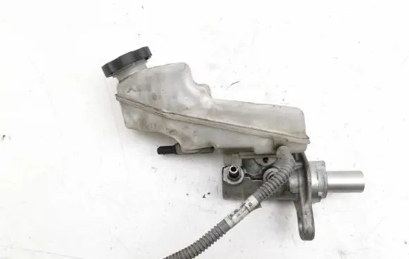 Opel Insignia B Master brake cylinder 0204811876