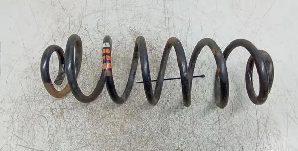 Volkswagen Touran I Rear coil spring