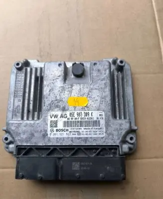 Volkswagen Golf VIII Engine control unit/module 05E907309K 0261S21827