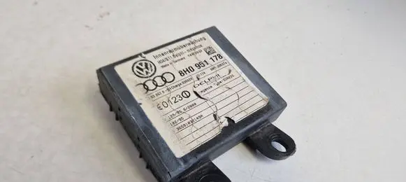 Audi A4 S4 B6 8E 8H Alarm control unit/module 8H0951178 36591032149A