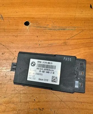BMW 5 F10 F11 Seat heating relay 9216468 01621213 2840078406300