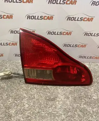 Toyota Avensis Verso Tailgate rear/tail lights 4441