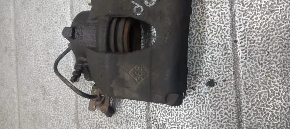 Renault Laguna II Front brake caliper