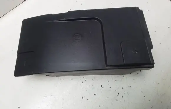 Opel Insignia A Battery box tray cover/lid 13330946 312632764