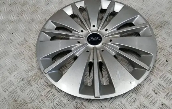 Ford Focus R16 wheel hub/cap/trim F1EC1130B1A 2866 D38MD