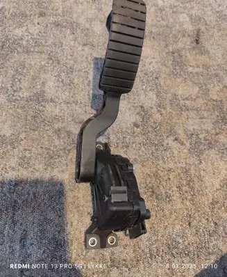 Renault Laguna II Accelerator throttle pedal 8200002904 6PV00811900