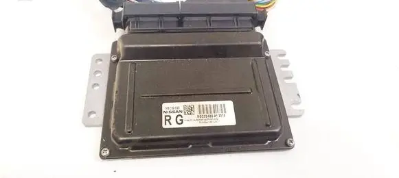 Nissan Primera Engine control unit/module MEC32630 MEC32-630