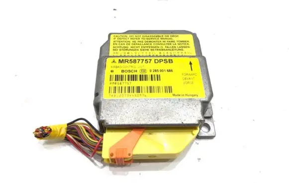 Mitsubishi Colt Airbag deployment crash/impact sensor 0285001686