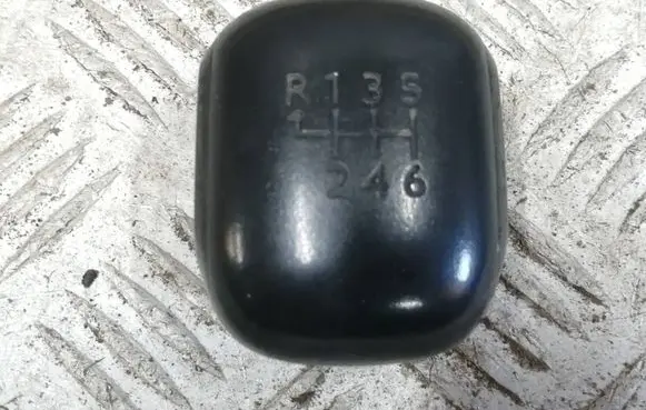 Citroen Berlingo Gear lever shifter trim leather/knob 