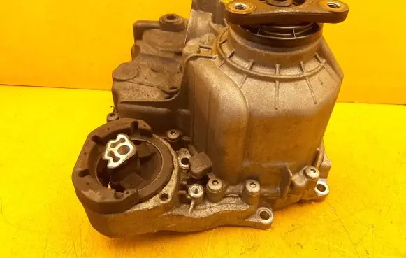 BMW X3 G01 Gearbox transfer box case 8485036