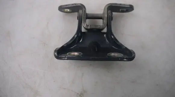 Hyundai i20 (BC3 BI3) Rear door upper hinge