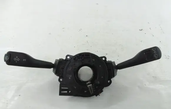 BMW X3 E83 Wiper turn signal indicator stalk/switch 8377488