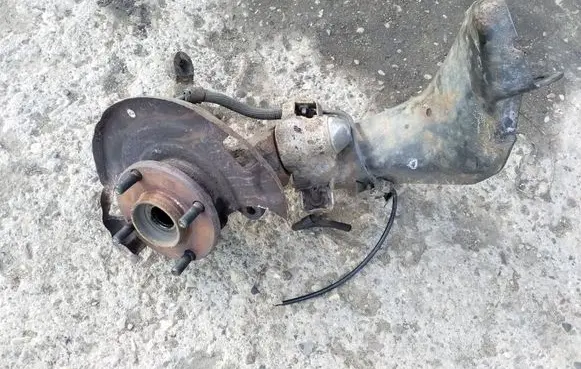 Nissan Primera Front wheel hub spindle knuckle