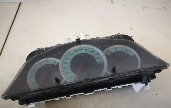 Toyota Corolla Verso AR10 Speedometer (instrument cluster) 838000f092a 83800-0f092-a