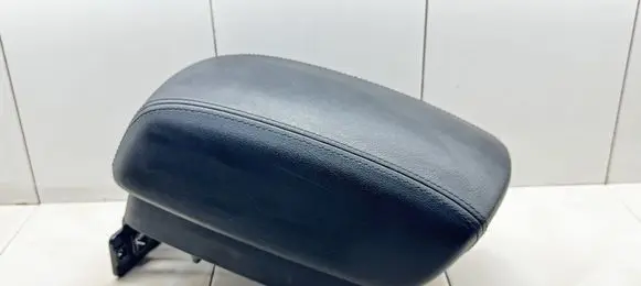 KIA Carens II Armrest 