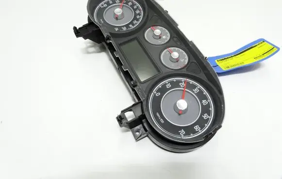 Speedometer (instrument cluster)