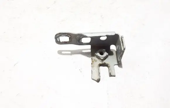 Fender mounting bracket