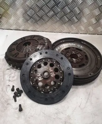 Audi A4 S4 B5 8D Clutch set kit 058141031A