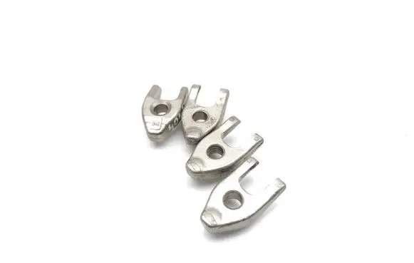 Nissan Qashqai Fuel Injector clamp holder 