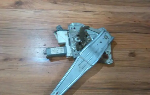 Toyota Avensis T250 Sliding door window regulator with motor 992046100