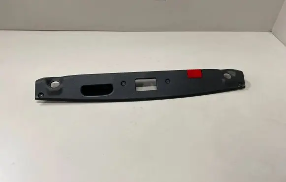 Mercedes-Benz C W204 Tailgate trim A2047580002