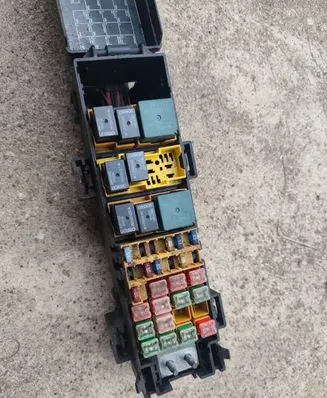 Jeep Grand Cherokee (WJ) Fuse box set 56042836AE