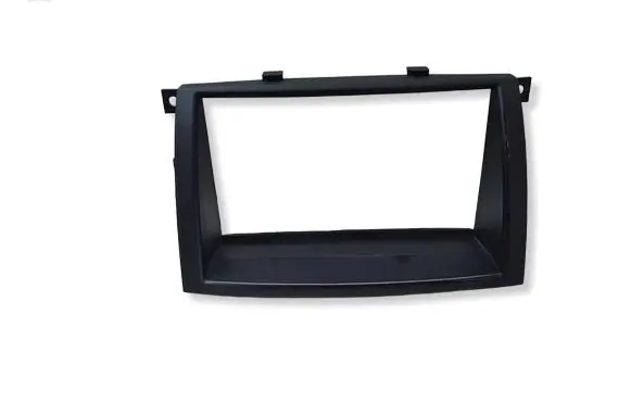 KIA Sorento Radio/GPS head unit trim 