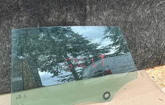 BMW 6 G32 Gran Turismo Rear door window glass 7382563