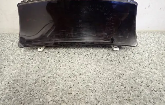Toyota Corolla Verso E121 Speedometer (instrument cluster)
