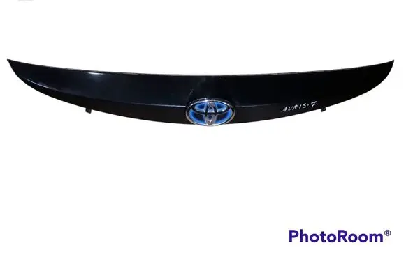 Toyota Auris E180 Tailgate trim 7681102790