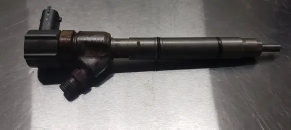 Hyundai i30 Fuel injectors set 0445110320