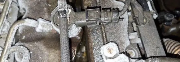 Hyundai i30 Fuel injector 0445110256