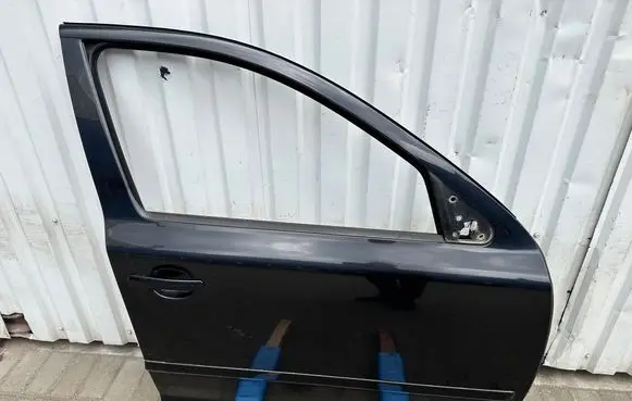 Skoda Octavia Mk2 (1Z) Front door