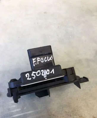 Ford Focus Glow plug pre-heat relay Jx6112b533aa Jx6112b533