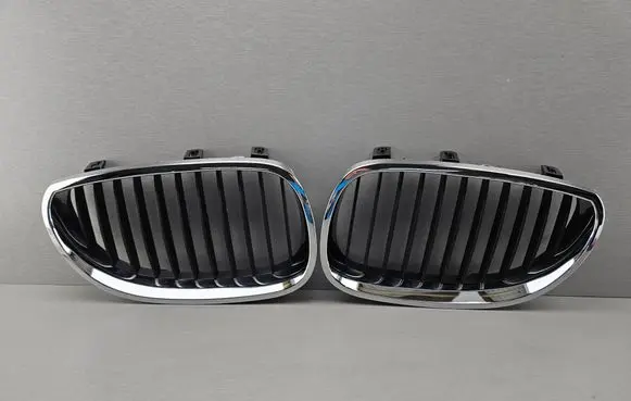 BMW 5 E60 E61 Front bumper upper radiator grill 7027061 51137027061 7027062