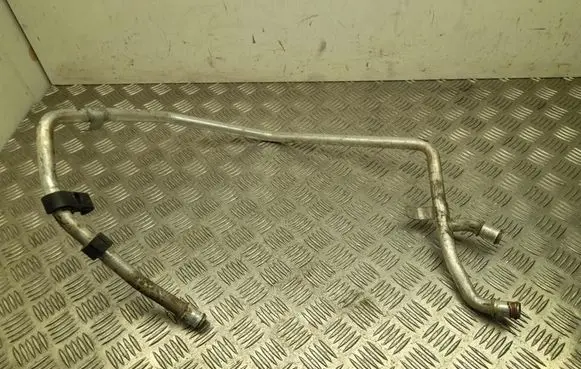 Volkswagen Touareg II Engine coolant pipe/hose 7P0819377C