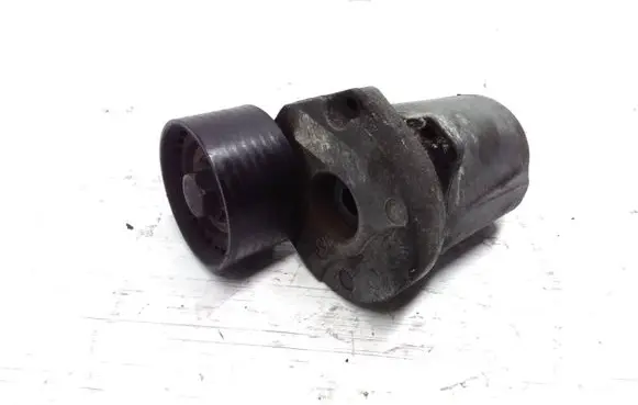 BMW 5 GT F07 Generator/alternator belt tensioner