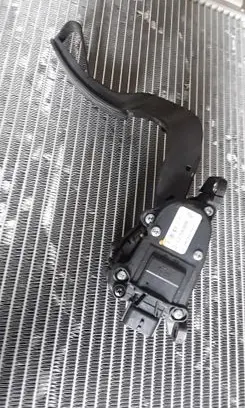 Renault Master III Accelerator pedal position sensor 8200672371