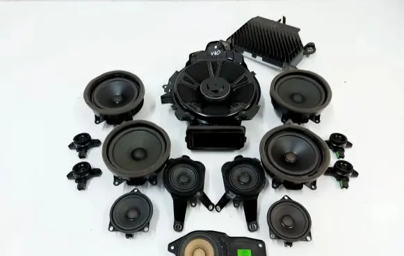 Volvo V60 Audio system kit 31456823