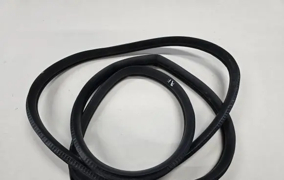 Mazda CX-7 Rear door rubber seal (on body) 